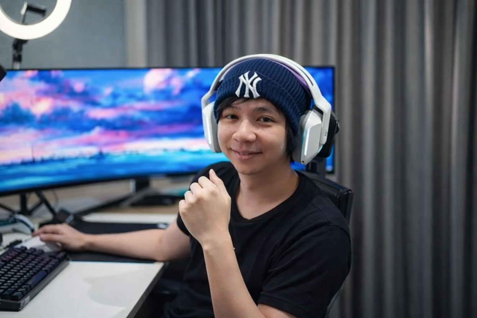 Creative Profile: YouTuber Edukasi Populer